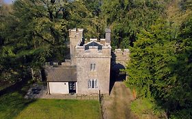 Anne'S Grove Miniature Castle